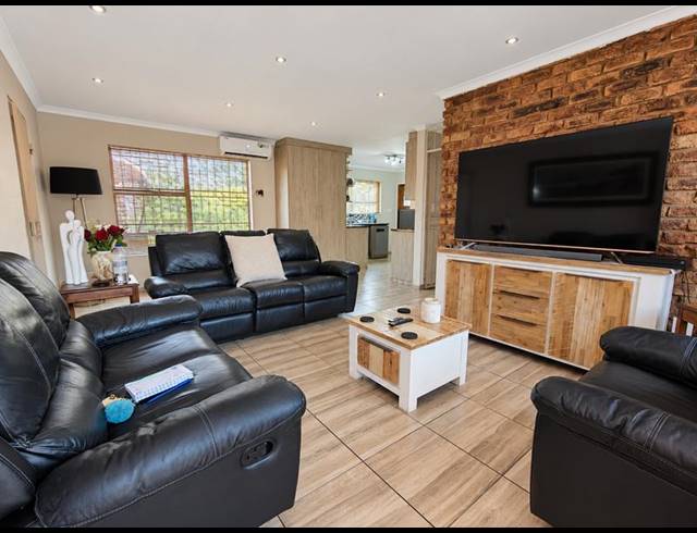 3 BEDROOM PROPERTY TO RENT IN EDELWEISS